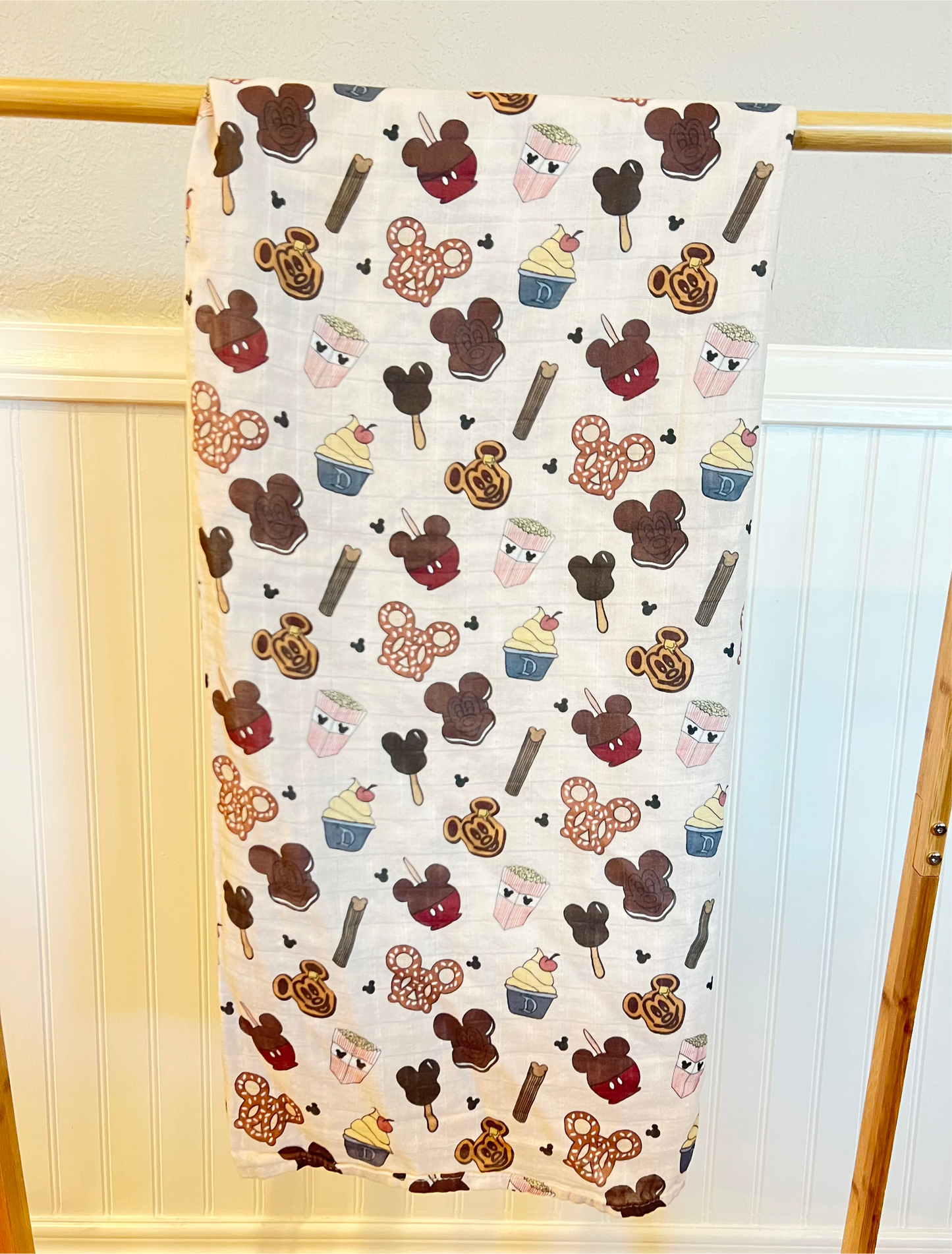 Snacks muslin blanket
